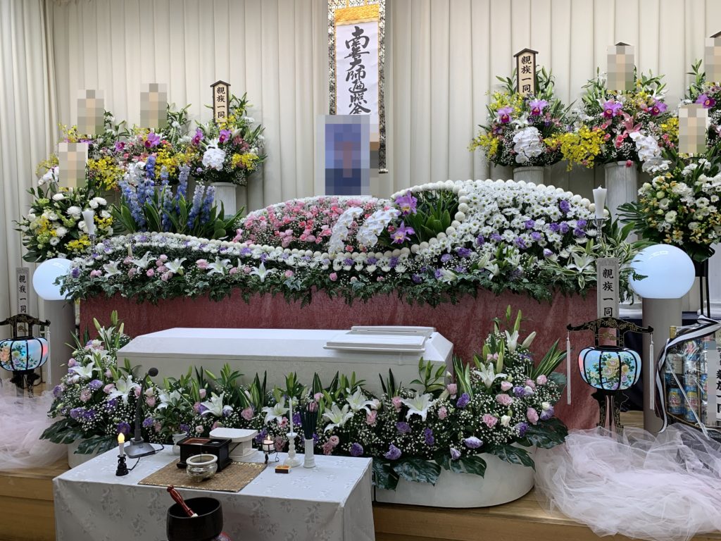 堺市立斎場　生花祭壇