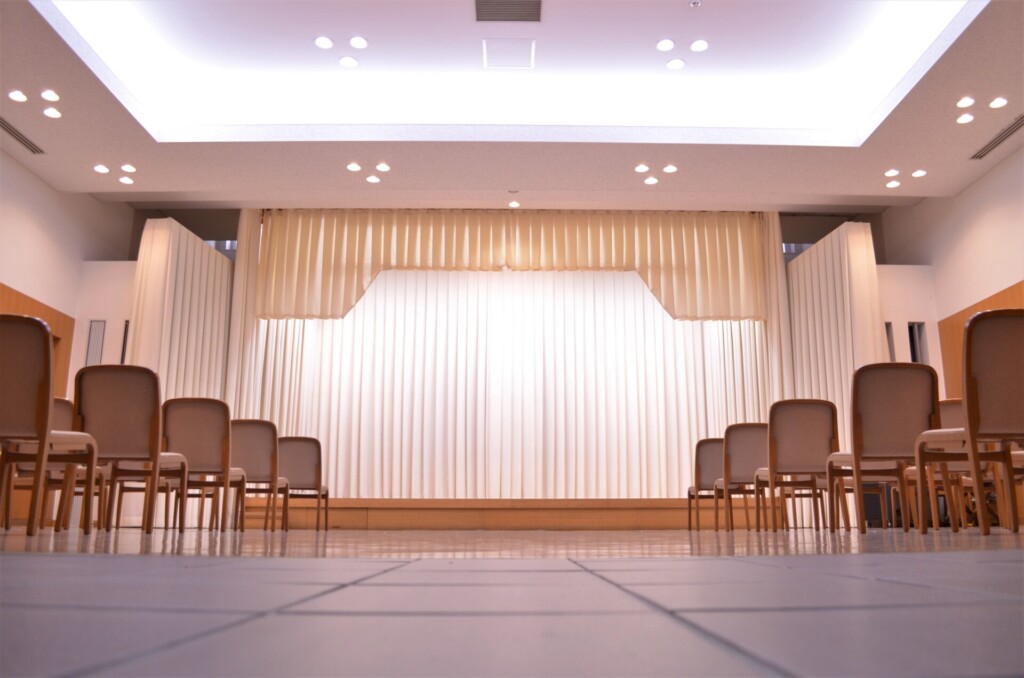堺市立斎場 中式場