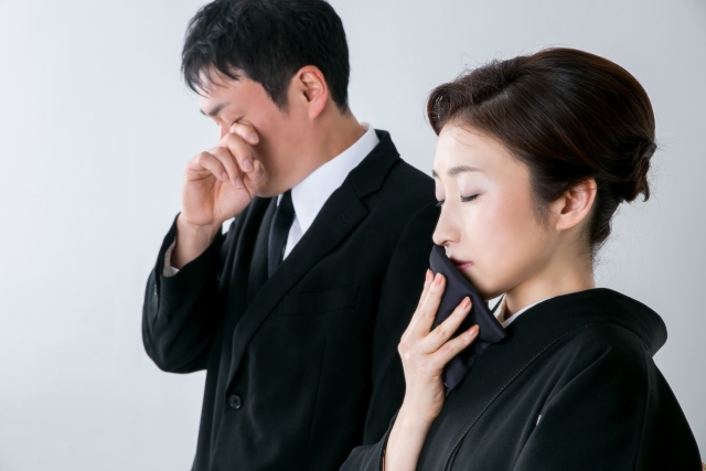 喪服には「正喪服」「準喪服」「略喪服」の3つの格式があります。それぞれの解説をしています
